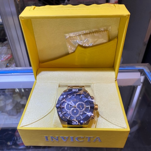 Watch - Picture 1 of 2